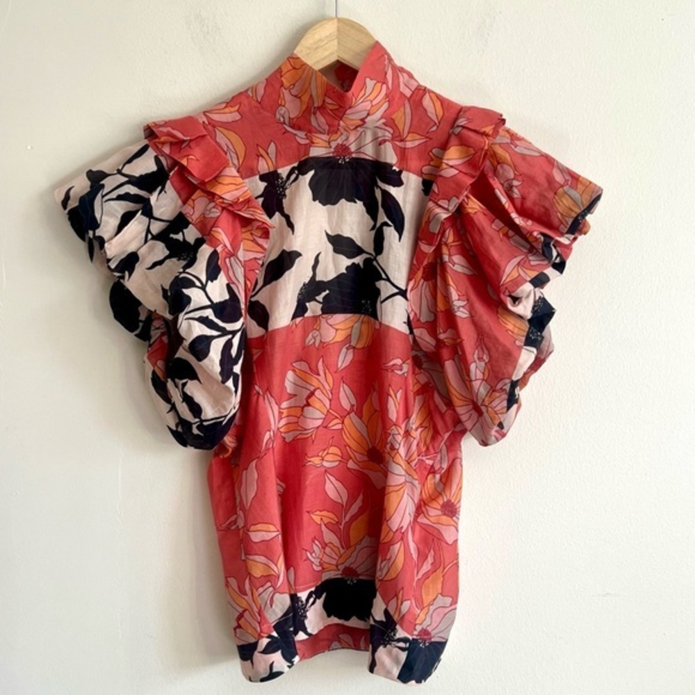 Isla & White  Silk Top